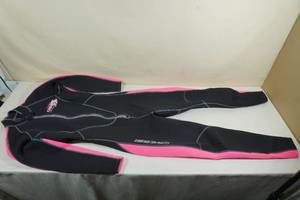 lot 195 image: Cressi Lido Long 2mm Wet Suit -Lady XL5, Pink