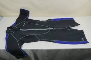 lot 196 image: Cressi Lido 2mm Wet Suit -Lady XXL6, Purple