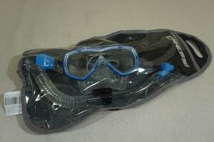 lot 204 image: Cressi Snorkel Set Blue