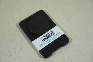 lot 245 image: Pop Wallet Magnetic Phone Wallet with Grip & Stand