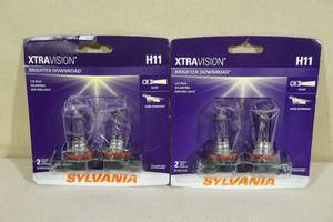 lot 251 image: 2 Sets Sylvania Xtravision Halogen Lamps H11