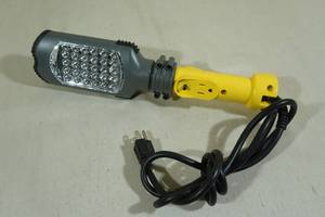 lot 262 image: Smart Electrician 30 LED Work Light