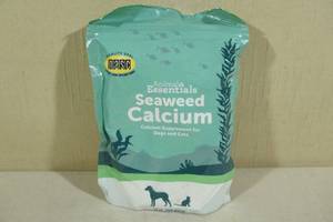 lot 273 image: Animal Essentials Seaweed Calcium Supplement for Cats and Dogs