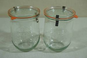 lot 280 image: 2 Weck Tulip Jars 1 Liter