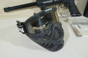 lot 32 image: Tippmann Model 98 Paintball Gun