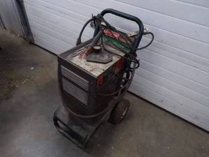 Craftsman 30-230 Amp Welder with cart