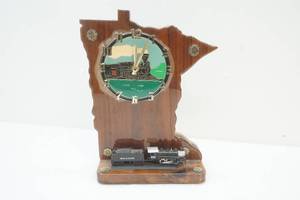 lot 31 image: Railroad Clock