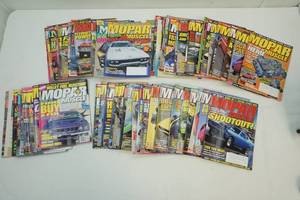 lot 33 image: Mopar Muscle Magazines