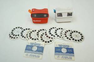 lot 42 image: View Master Viewer