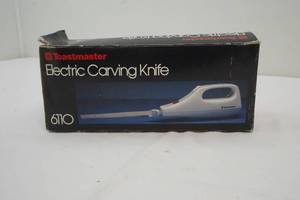 lot 45 image: electric knife