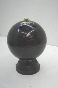 lot 57 image: Liquor serving set