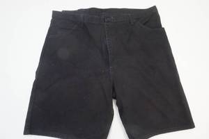 lot 67 image: Wrangler shorts