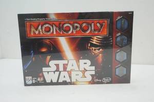 lot 70 image: Star Wars Monopoly