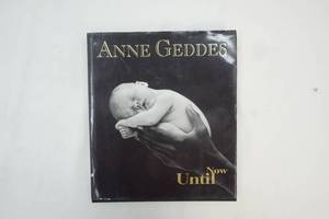 lot 80 image: Anne Geddes book