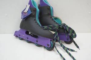 lot 83 image: in line skates