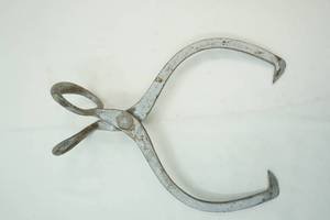 lot 91 image: vintage ice tong