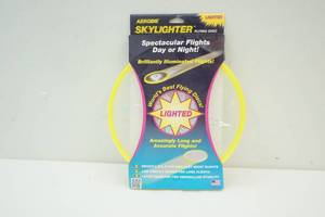 lot 101 image: flying disc