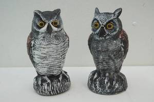 lot 110 image: garden owls