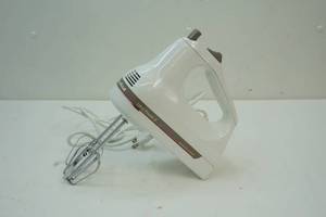 lot 140 image: electric beater