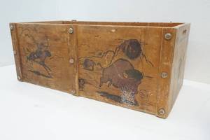 lot 160 image: vintage wood box