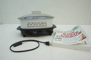 lot 163 image: slow cooker