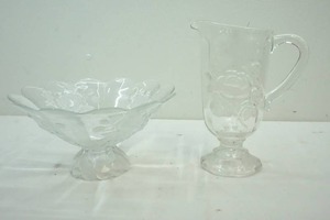 lot 165 image: glass pitcher or bowl