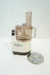 lot 184 image: food processor