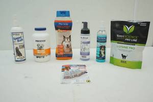 lot 269 image: pet care items