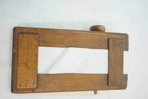 lot 280 image: Vintage Note Roller
