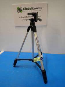 lot 12 image: SLIK&nbspSDV-20 Tripod