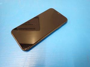 lot 31 image: Apple&nbspIphone 11 A2111  64GB of Storage  Carrier Status Unlocked  Back glass is shattered  Includes Charging Cable