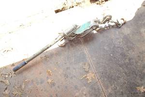 lot 7 image: Beebe Bros Model C-600 Ratcheting Come Along