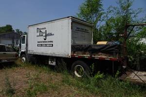 lot 1 image: Custom Built 1990 Ford Mudjacking Truck - Mixer and Pressure Washer on Board