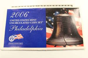lot 16 image: 2006 U.S. Mint Philadelphia Uncirculated Coin Set