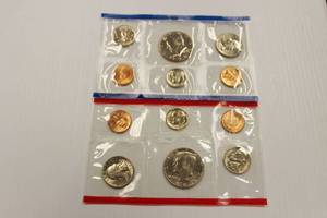 lot 43 image: 1985 U.S. Mint Uncirculated Coin Set Philadelphia & Denver