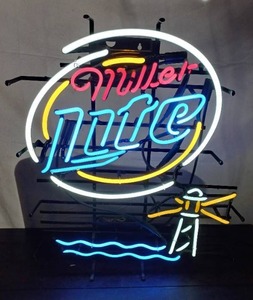 lot 21 image: Miller Light Neon Bar Sign