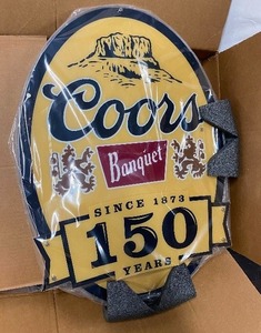 lot 34 image: Unused Coors Banquet Lighted Sign
