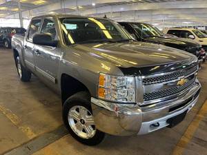 lot 5 image: 2013 Chevrolet Silverado 1500 LT 4x4 Crew Cab
