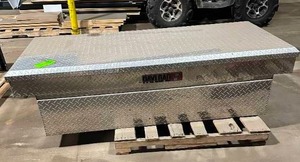 lot 4 image: Truck Box