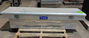 lot 6 image: Aluminum Truck Box