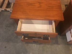 lot 22 image: 2 - Wood bedroom night stands
