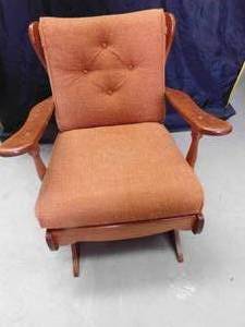lot 49 image: Rocking chair