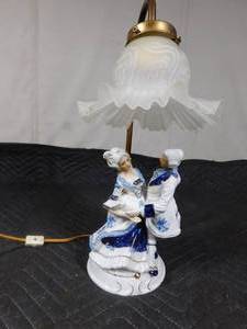 lot 55 image: Victorian style lamp