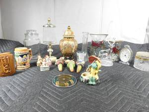 lot 93 image: Trinket boxes, glass deer, clock, vases and more