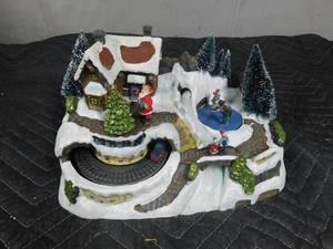 lot 123 image: Fiberoptic Christmas village