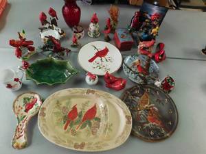 lot 128 image: Cardinal dishes and figurines