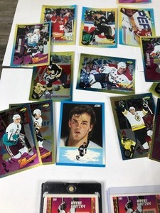lot 250 image: Lot of Hockey sport trading cards