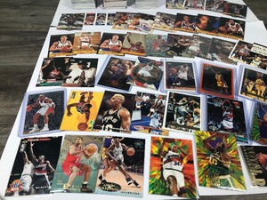 lot 257 image: Lot of Basketball Cards