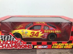 lot 267 image: 1997 Racing ChampionsNascar Mike McLaughlin #34  Royal Oak 124 scale die cast stock car