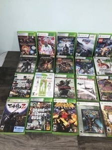 lot 291 image: Lot of Video Games